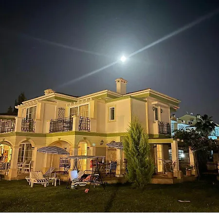 Fiore Denize Yakin Muhtesem Tatil Villalari Villa *